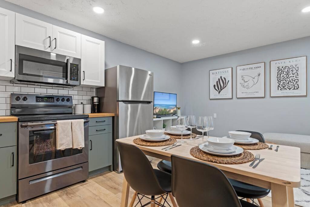 Elegant Boho Retreat - 8 Min To Wem Edmonton