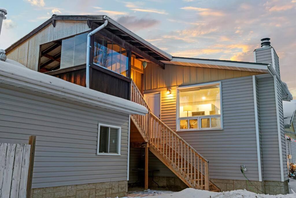 Elegant Boho Retreat - 8 Min To Wem Holiday home Edmonton